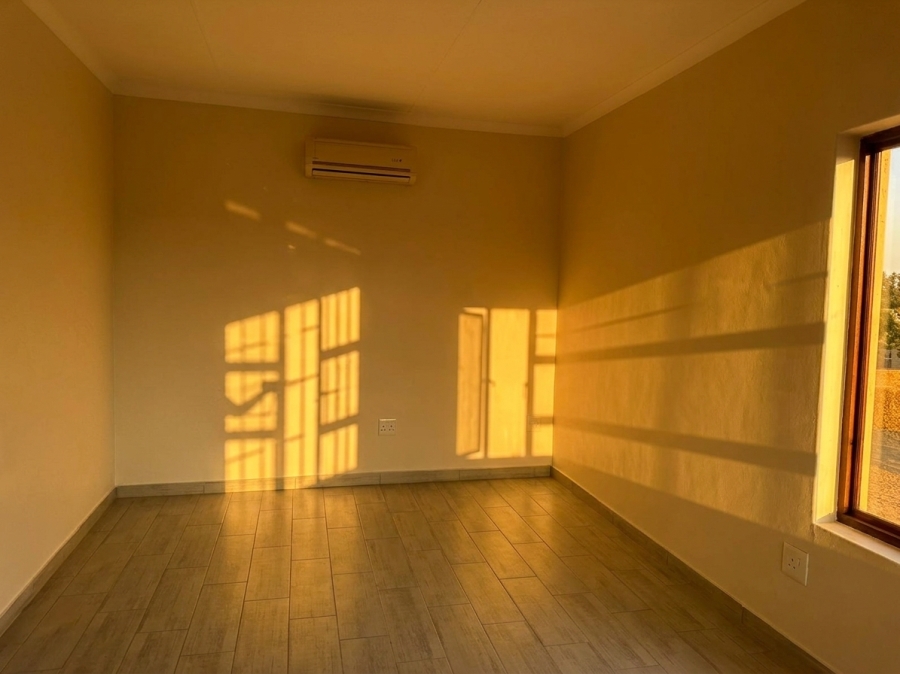 To Let 4 Bedroom Property for Rent in Cashan North West